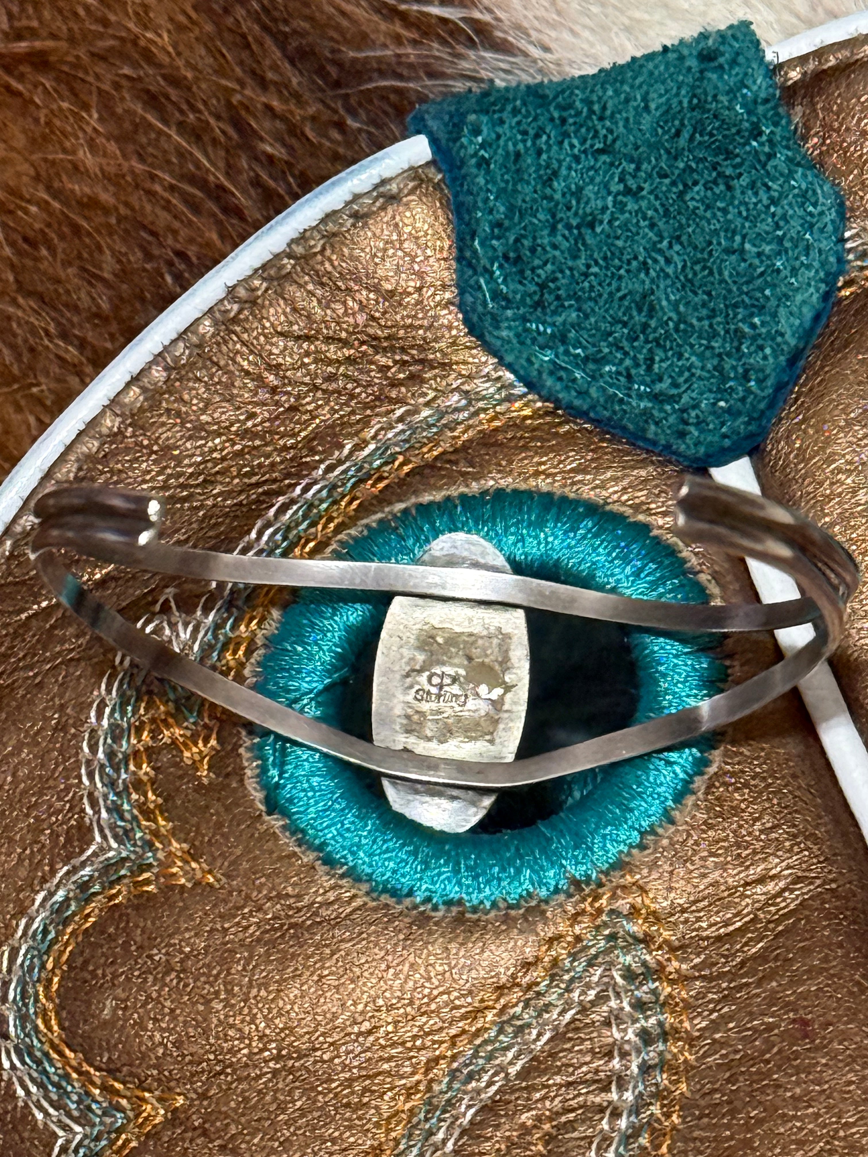 Shadow box cuff